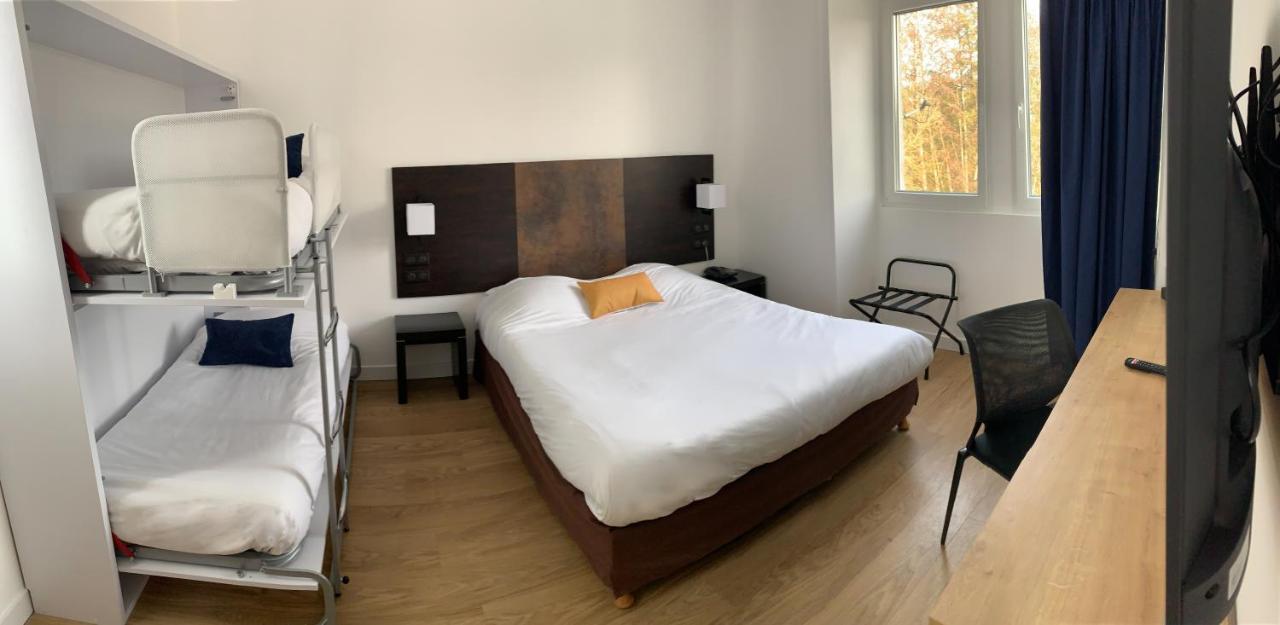 Hotel Abbaye Du Golf De Lesigny Ngoại thất bức ảnh