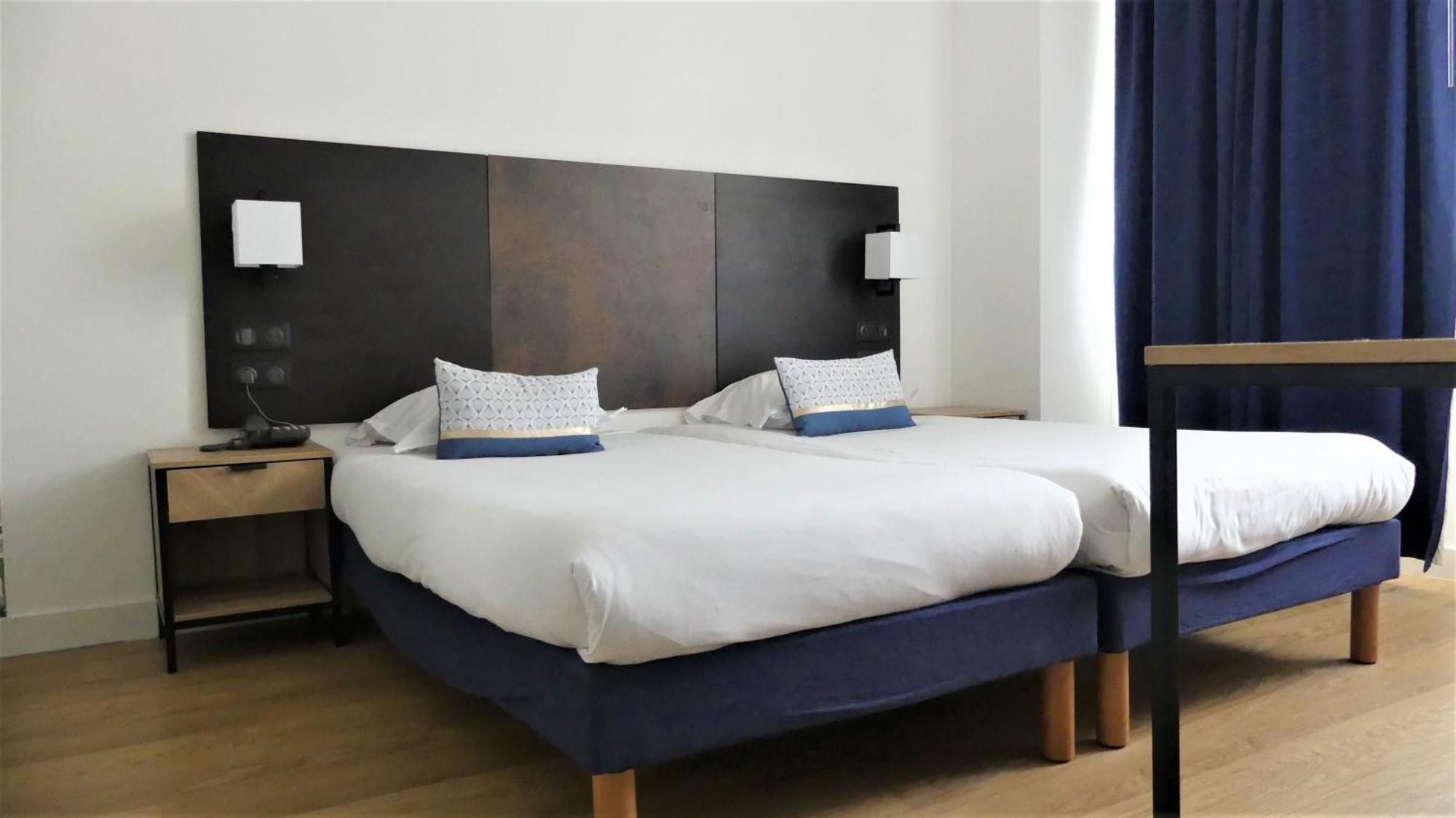 Hotel Abbaye Du Golf De Lesigny Ngoại thất bức ảnh